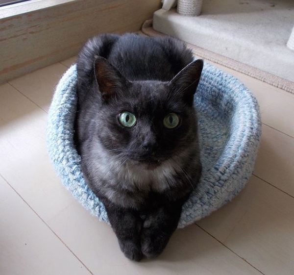 あられ缶